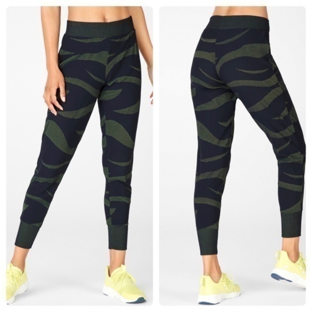 Fabletics Designer Luxe Camo Jogger live show listing